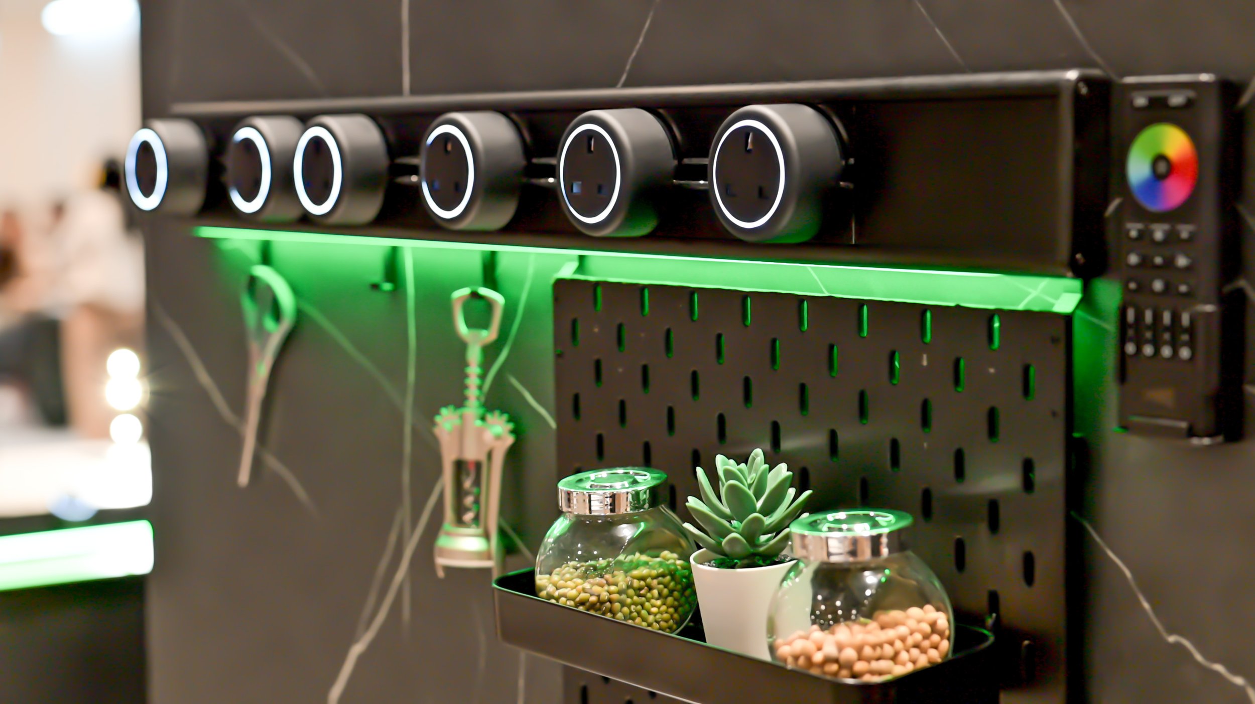 Line8 SL Model power track with a modular pegboard attachment