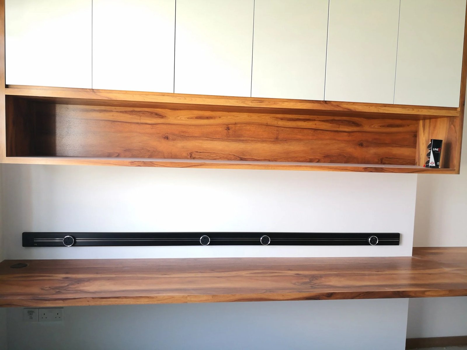 Line8 Model SL track in Black Hairline above a study desk