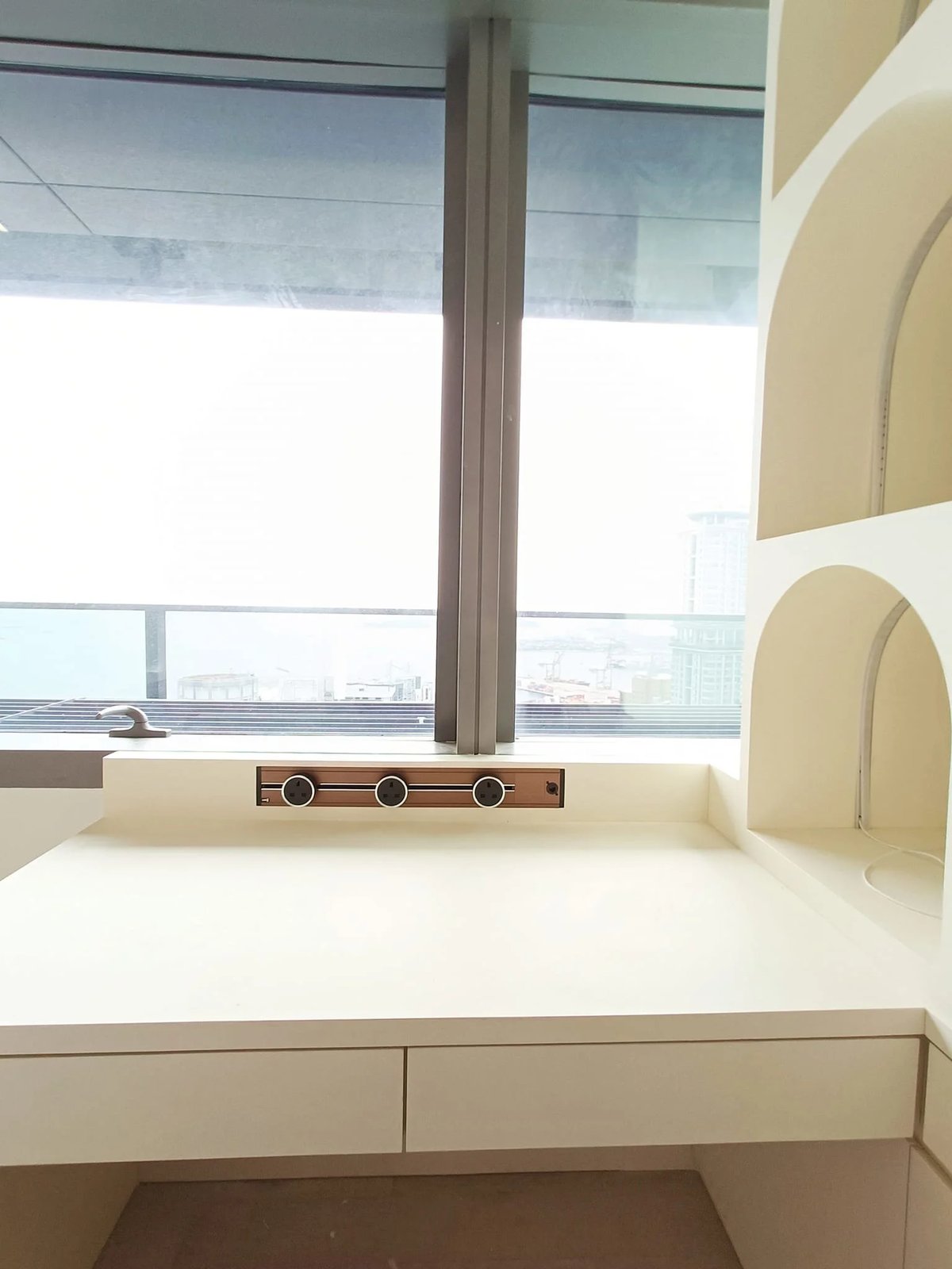Line8 Model SL track in Champagne Gold above a kitchen desk