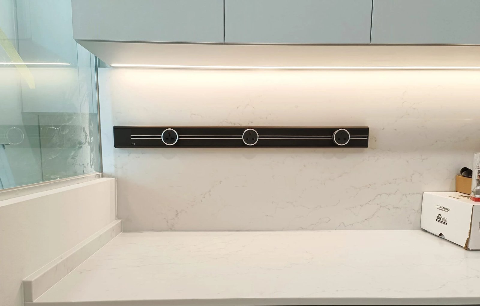 Line8 Model SL track in Black Hairline above a kitchen workbench