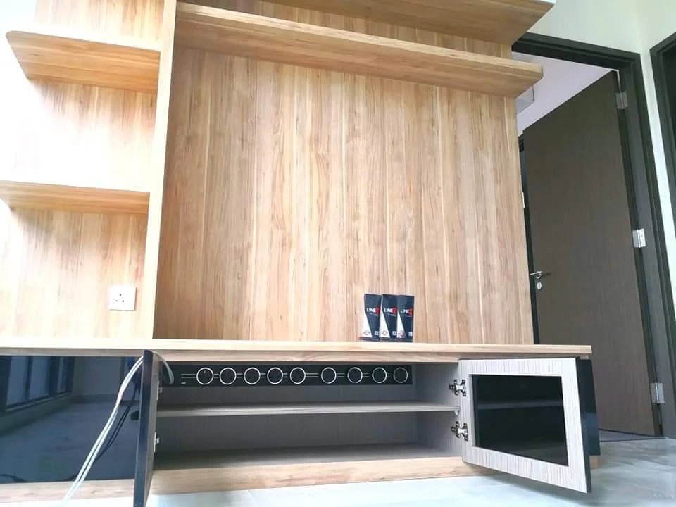 Line8 Model SL track in American Spruce under a shelf in a living room