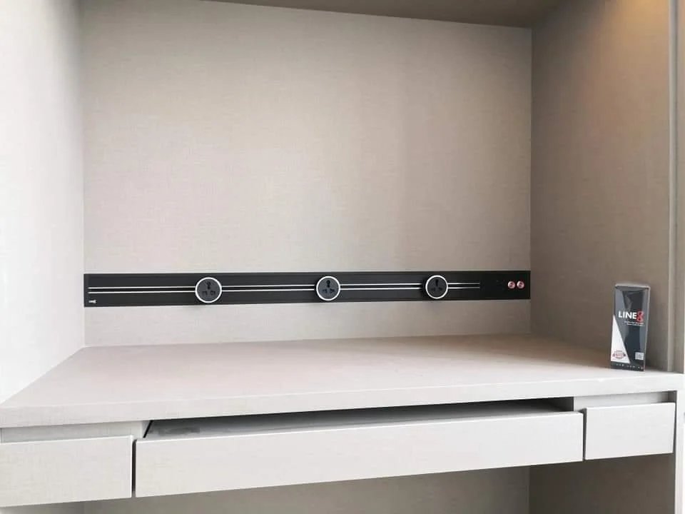 Line8 Model SL track in Black Hairline above a study desk