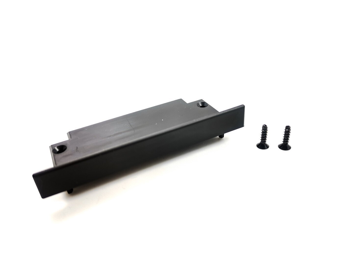 Line8 img 20191210 — modular power track system