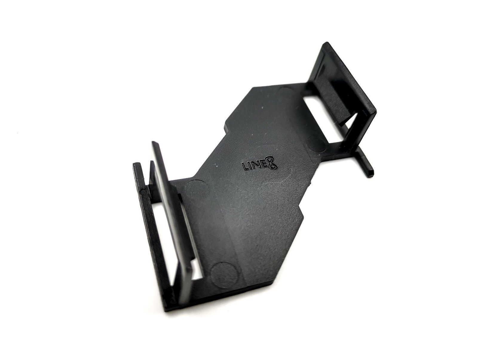 Line8 img 20191210 — modular power track system