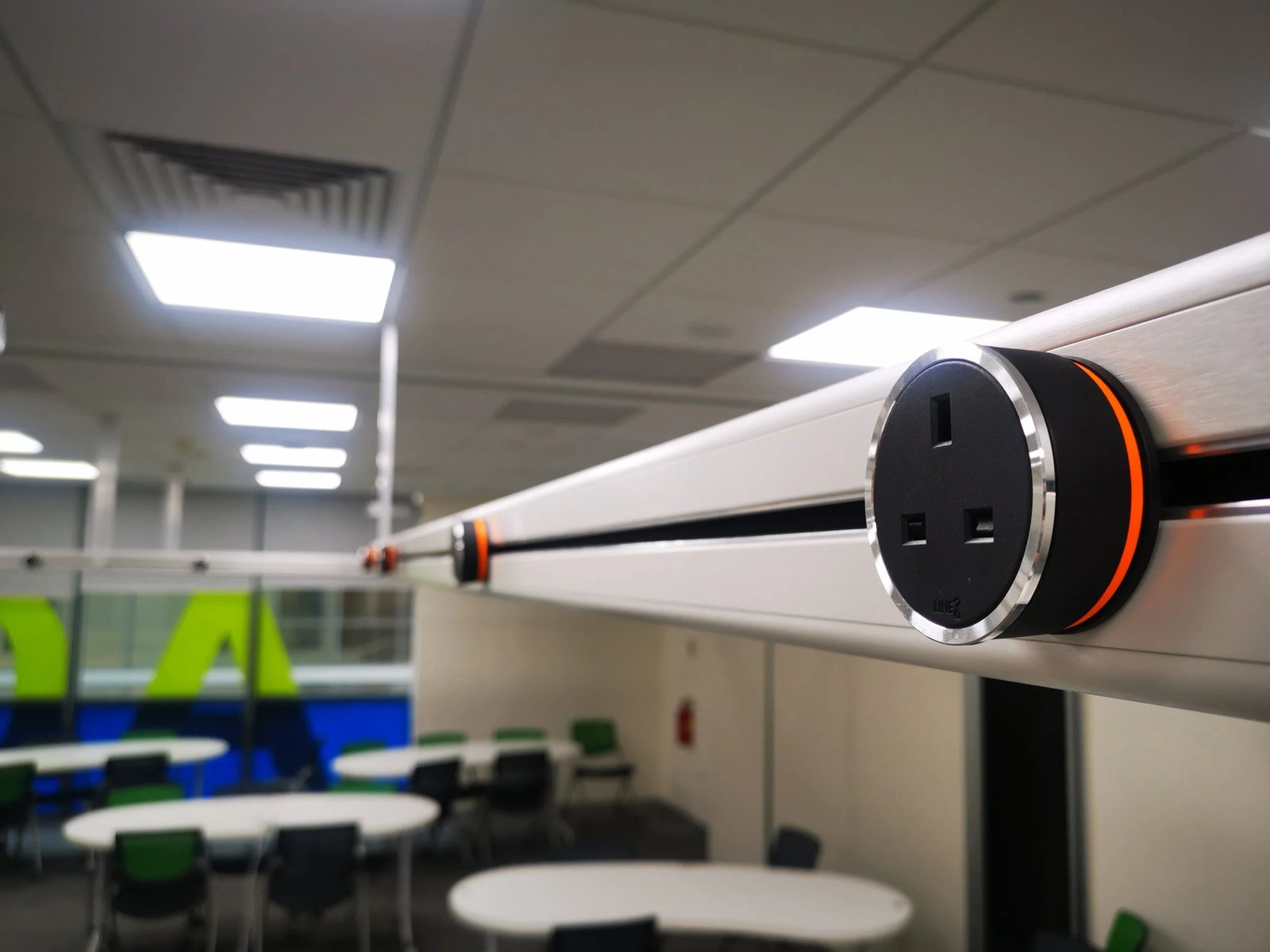 Line8 Model TL track in Silver Hairline above a meeting table