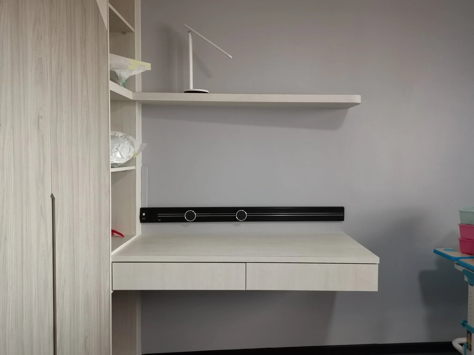 Line8 Model SL track in Black Hairline above a study desk