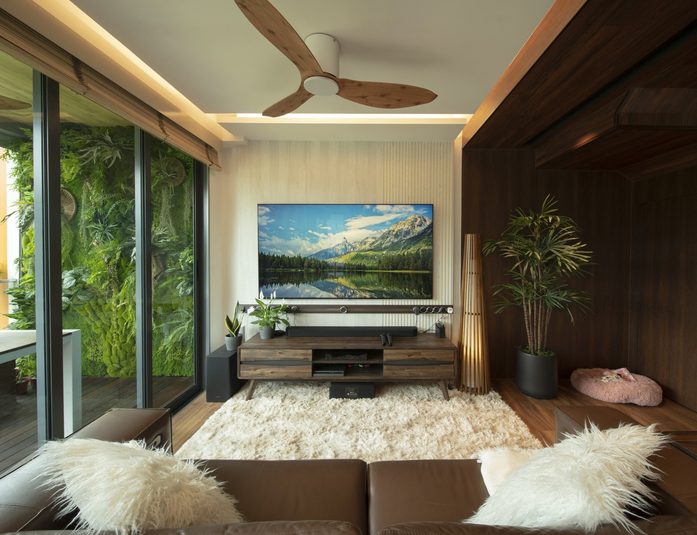 Line8 Power Track Living Room Singapore